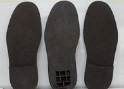 Footwear soles prototypes produced with TPU modified with lignin